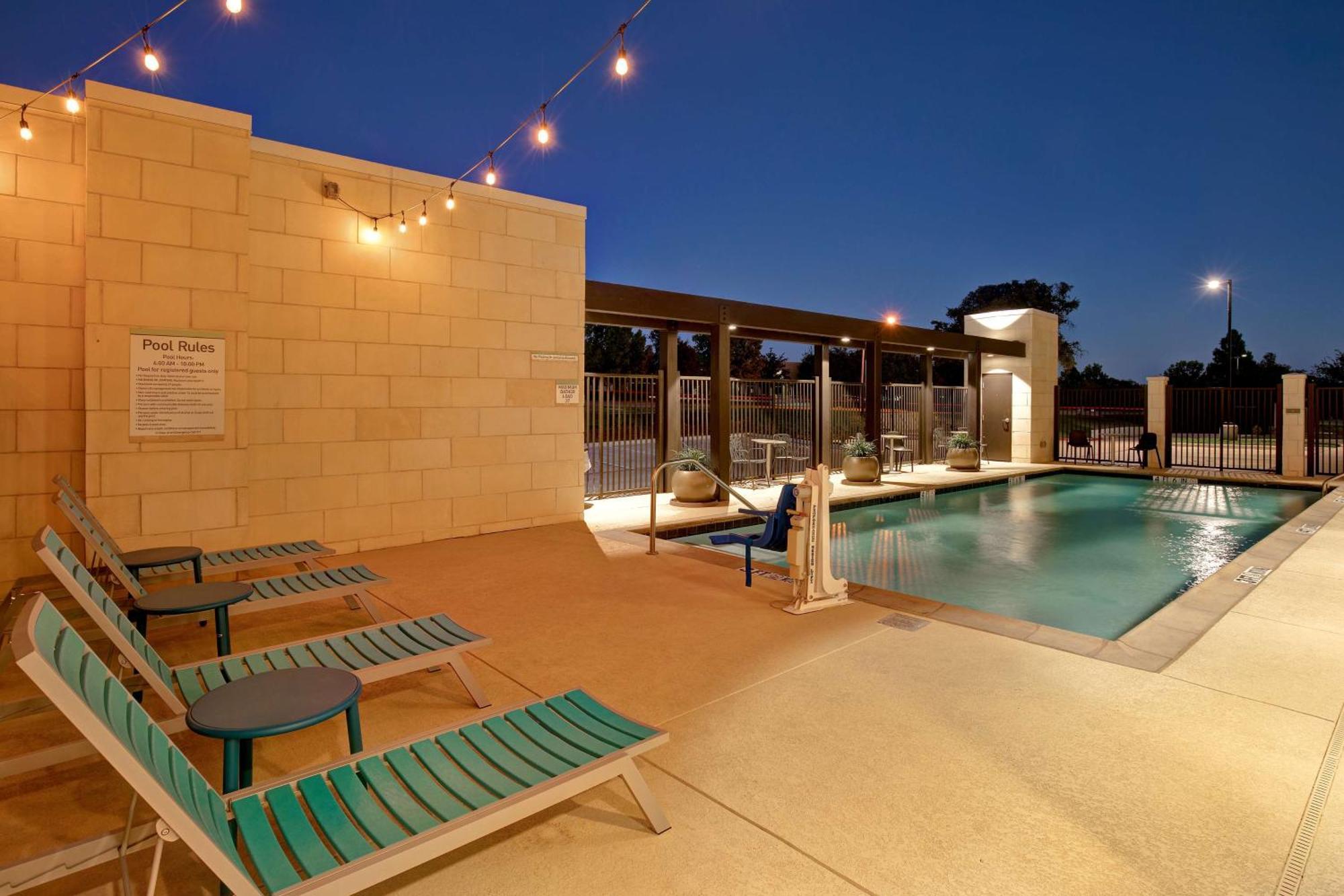 Home2 Suites By Hilton Lewisville Dallas מראה חיצוני תמונה
